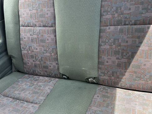 Used 1999 Chevrolet Tracker 2WD Convertible image 40