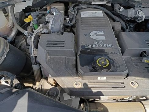 Used 2019 RAM 2500 Laramie AWD/4WD image 28