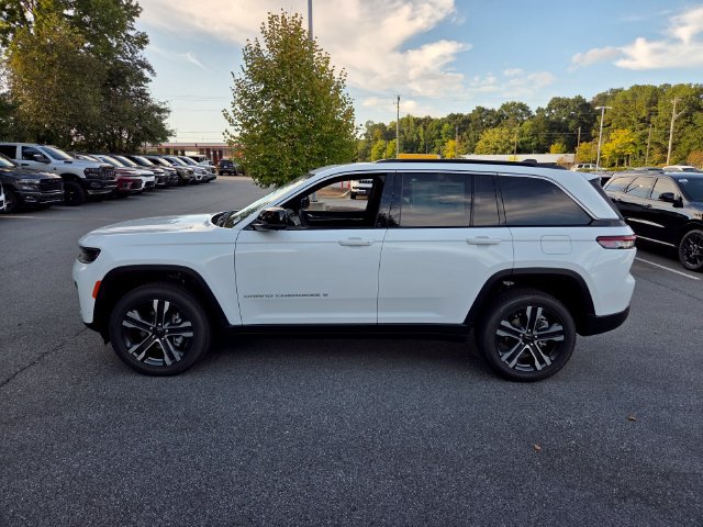 New 2027 Jeep Grand Cherokee Limited AWD/4WD image 4
