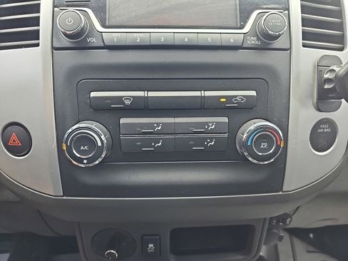 Used 2017 Nissan Frontier SV RWD image 21