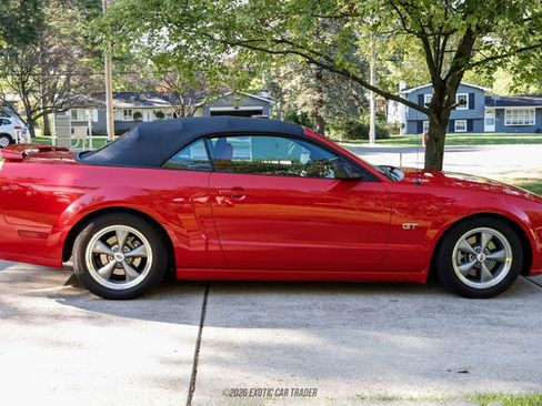 Used 2006 Ford Mustang GT Premium RWD image 19
