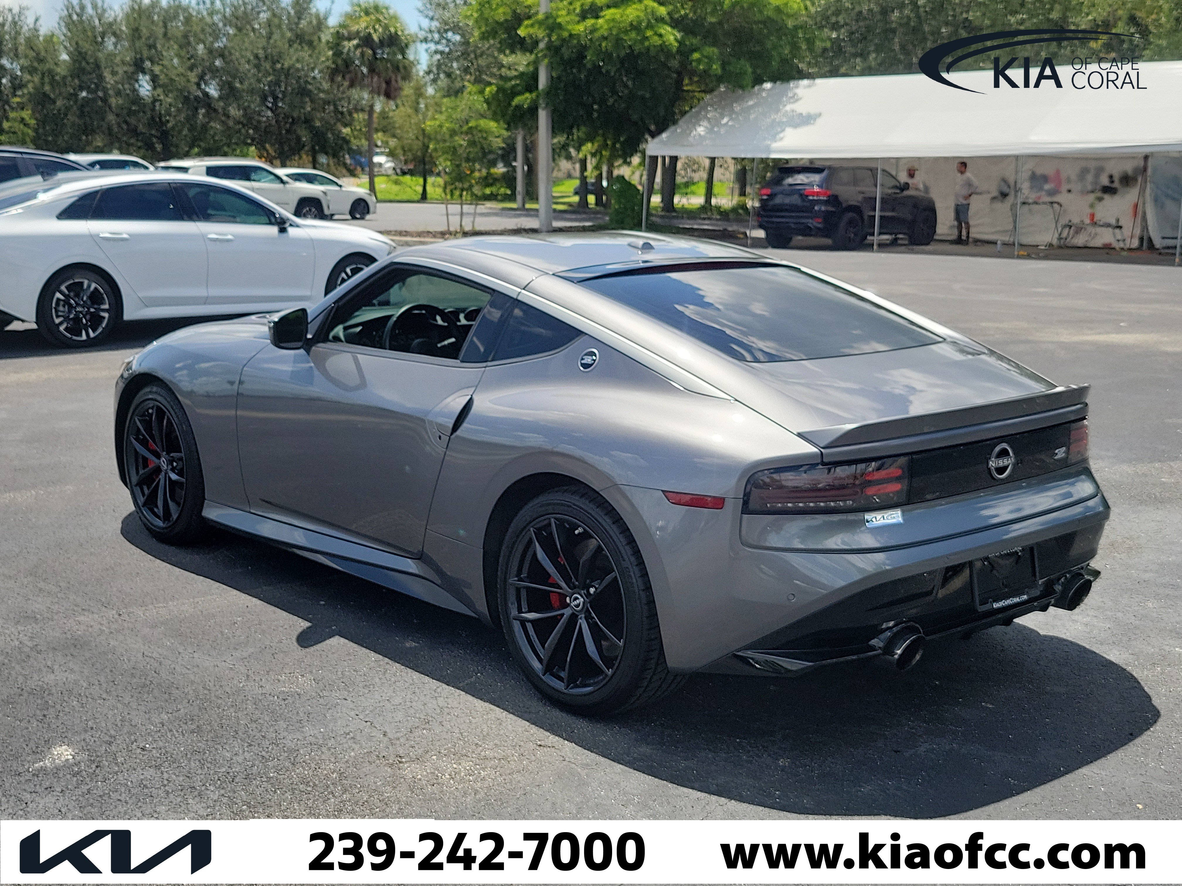 Used 2025 Nissan Z Performance w/ Floor Mat Package RWD image 5