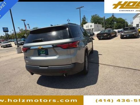 Certified 2023 Chevrolet Traverse LT w/ Rear Camera Mirror Package AWD/4WD image 7
