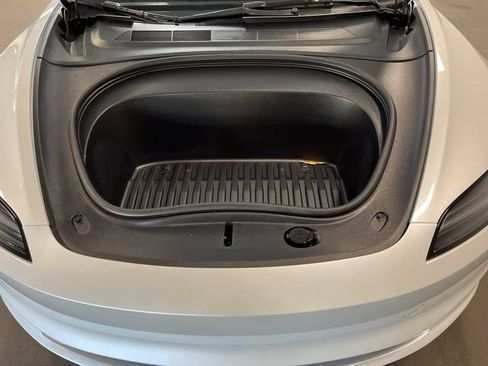 Used 2025 Tesla Model 3 Long Range RWD image 9