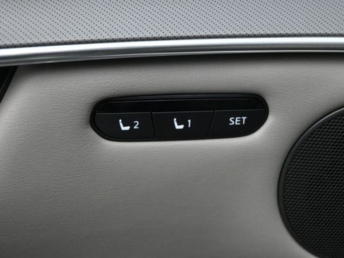 Used 2023 INFINITI QX50 Luxe FWD image 5