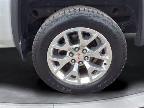 Used 2018 GMC Sierra 1500 SLT w/ SLT Premium Package image 19