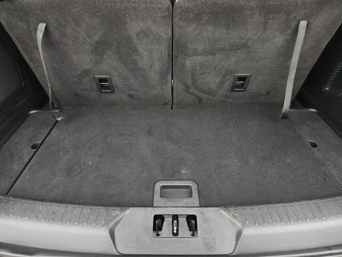 Used 2022 Ford Explorer ST-Line w/ Class IV Trailer Tow Package AWD/4WD image 35