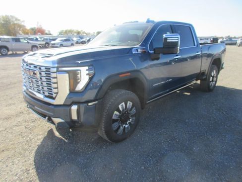 New 2026 GMC Sierra 2500 Denali image 11