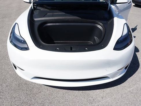 Used 2024 Tesla Model Y Performance image 16