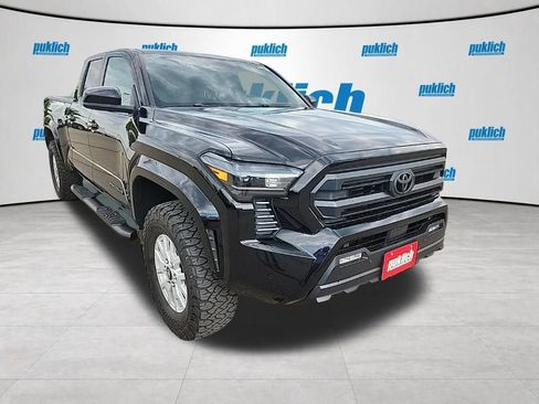 Used 2024 Toyota Tacoma SR5 AWD/4WD image 7