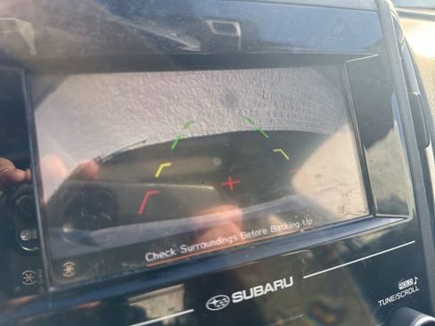 Used 2017 Subaru Impreza 2.0i Premium image 15