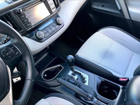 Used 2016 Toyota RAV4 XLE FWD image 16