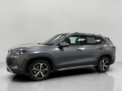 New 2026 Volkswagen Tiguan SE image 8