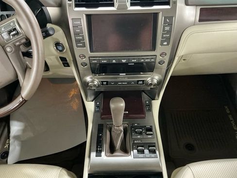 Used 2015 Lexus GX 460 Luxury AWD/4WD image 11