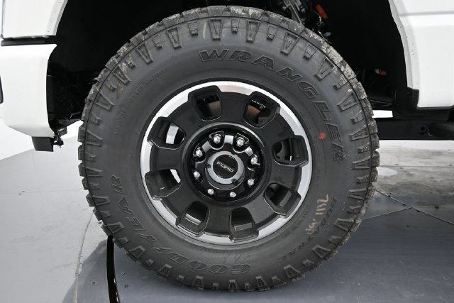 New 2026 Ford F350 Lariat w/ Tremor Off-Road Package AWD/4WD image 12