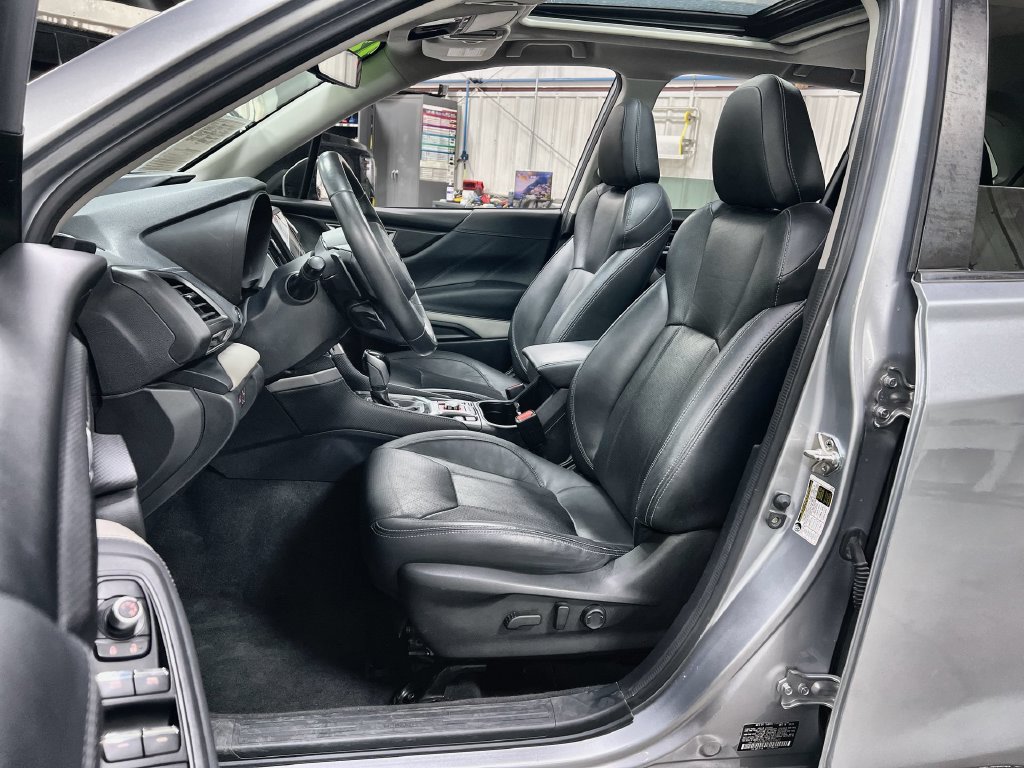 Used 2023 Subaru Forester Limited w/ Popular Package #2 AWD/4WD image 12