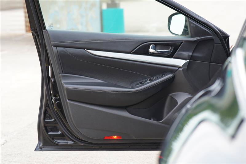 Used 2021 Nissan Maxima 3.5 SV w/ Floor Mat Group FWD image 47