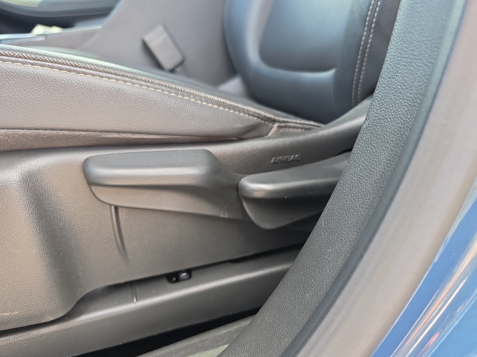 Used 2024 Buick Encore GX Sport Touring FWD image 16
