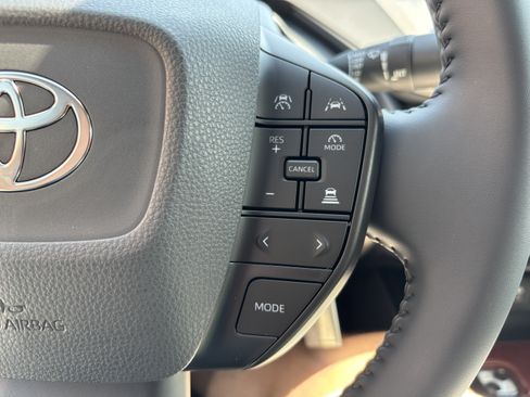 New 2026 Toyota Prius LE FWD image 19