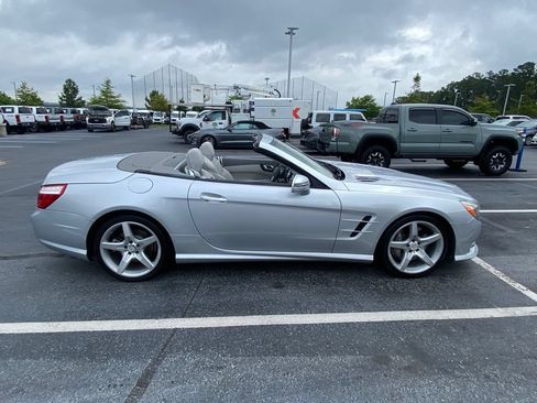 Used 2015 Mercedes-Benz SL 550 image 26