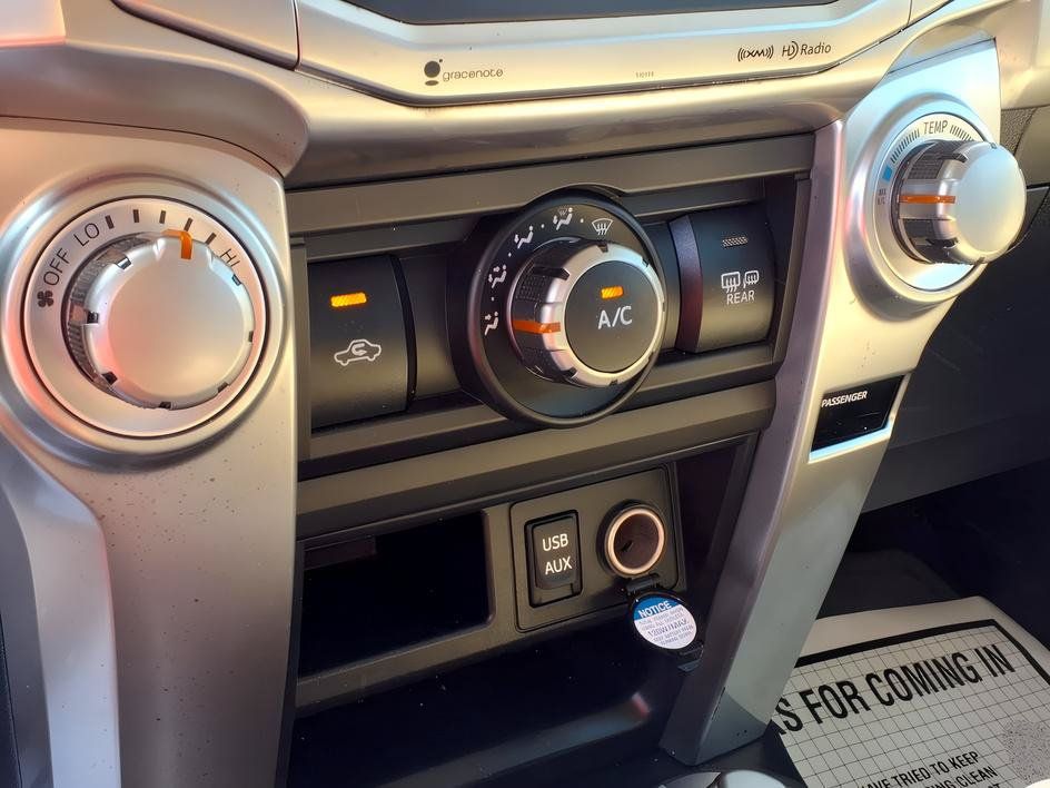 Used 2016 Toyota 4Runner SR5 AWD/4WD image 19