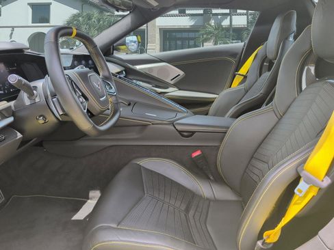 Used 2022 Chevrolet Corvette Stingray Premium Conv w/ 3LT RWD image 10