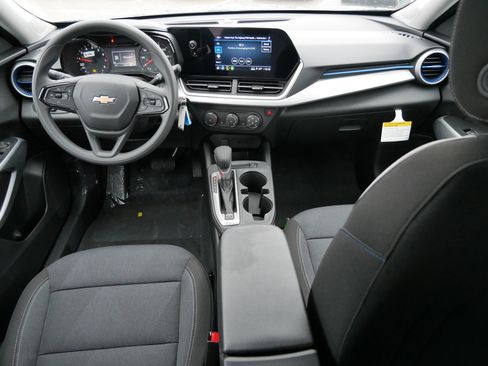 New 2026 Chevrolet Trax LS w/ LS Convenience Package image 6