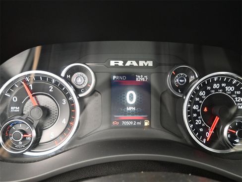 Used 2023 RAM 2500 Big Horn w/ Level 1 Equipment Group image 22