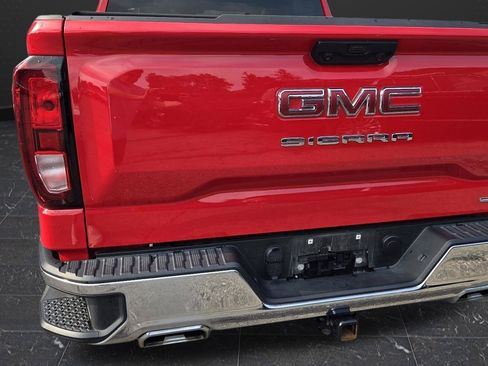 Used 2025 GMC Sierra 1500 SLE w/ X31 Off-Road Package AWD/4WD image 29