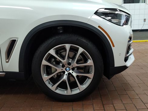 Used 2021 BMW X5 xDrive40i w/ Premium Package 2 image 11