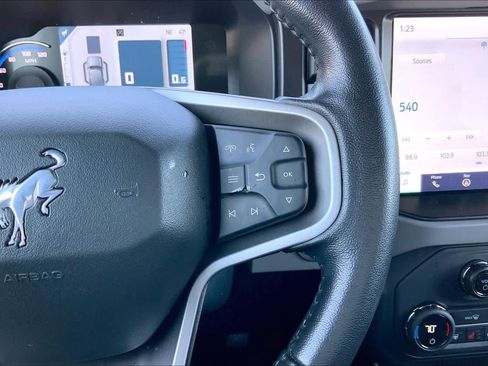 Used 2021 Ford Bronco Badlands image 24