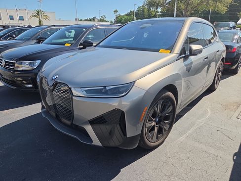 Certified 2024 BMW iX xDrive50 w/ Premium Package AWD/4WD image 3