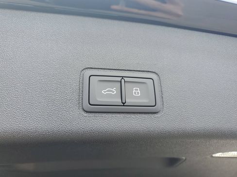 New 2026 Audi Q3 quattro 2.0T AWD/4WD image 10