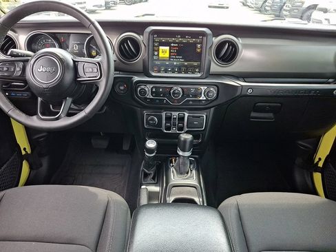 Used 2023 Jeep Wrangler Unlimited w/ Cold Weather Group AWD/4WD image 16