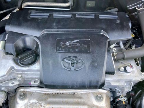 Used 2014 Toyota RAV4 XLE FWD image 32