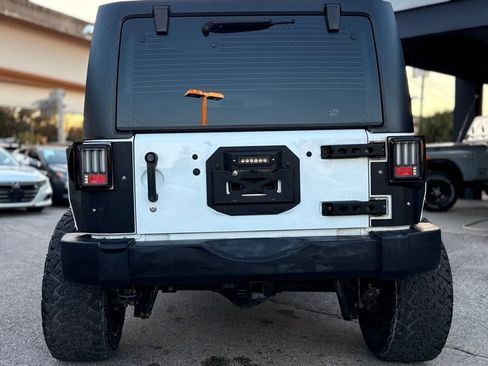 Used 2017 Jeep Wrangler Unlimited Sport image 6