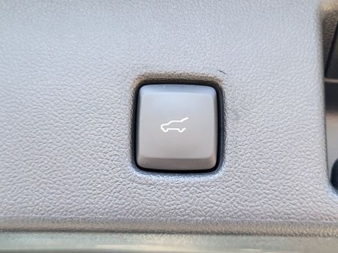 Certified 2022 Ford Escape SEL image 32