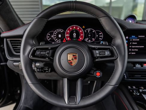 Certified 2026 Porsche 911 Carrera GTS RWD image 31
