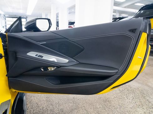 Used 2025 Chevrolet Corvette Z06 image 16