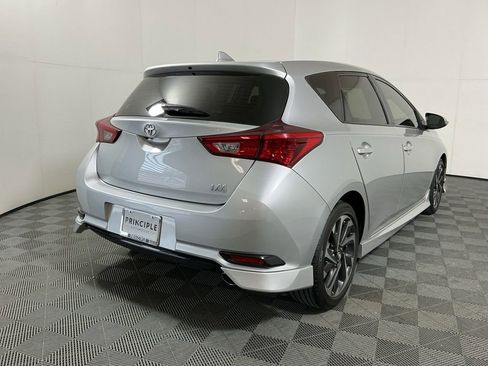 Used 2018 Toyota Corolla iM FWD image 5