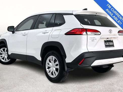Used 2025 Toyota Corolla Cross L image 16