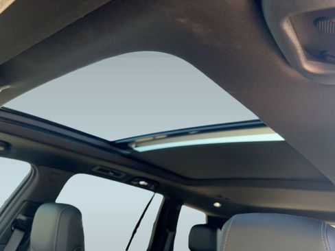 Used 2021 Cadillac XT6 Premium Luxury image 16