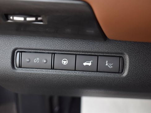 New 2026 Nissan Pathfinder Platinum w/ Cargo Package FWD image 49