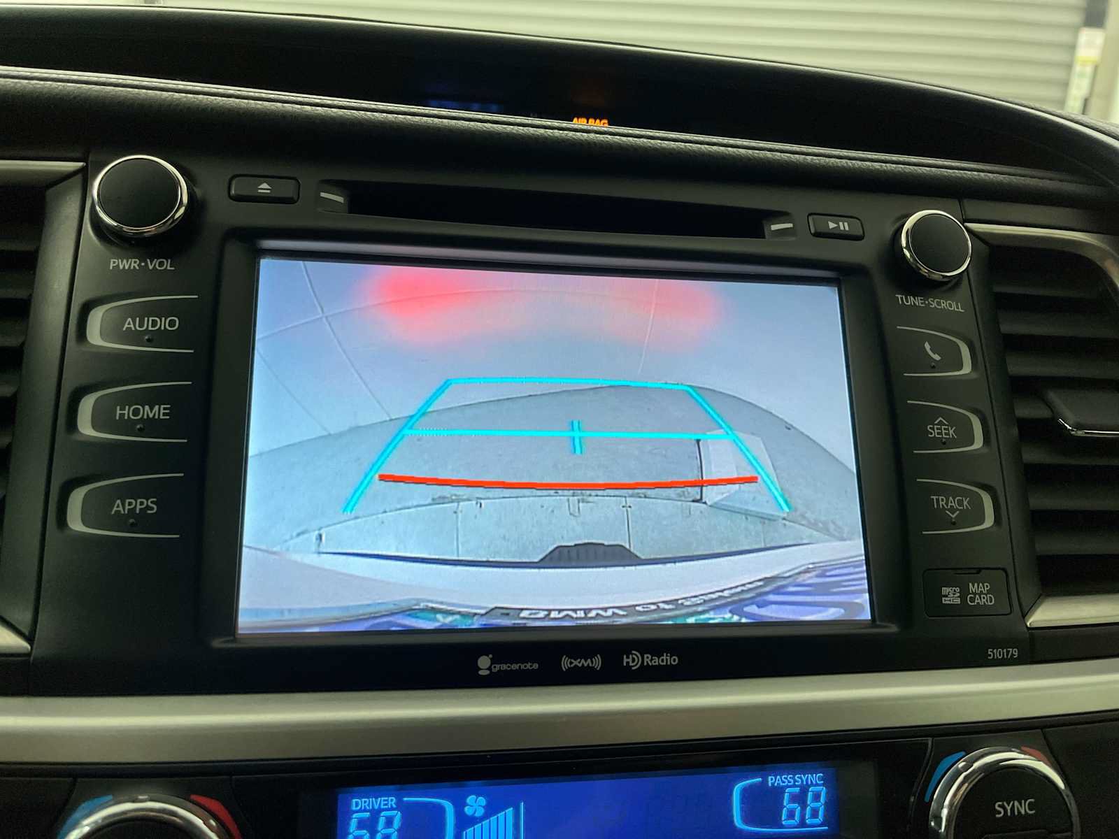 Used 2017 Toyota Highlander XLE AWD/4WD image 30