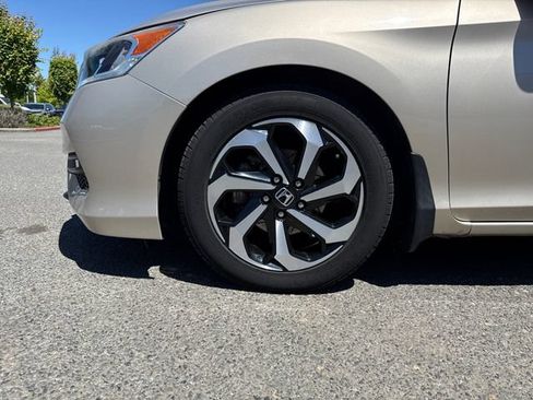 Used 2017 Honda Accord EX-L image 27