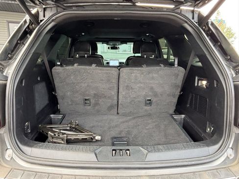 Used 2020 Ford Explorer Limited w/ Class III Trailer Tow Package AWD/4WD image 5