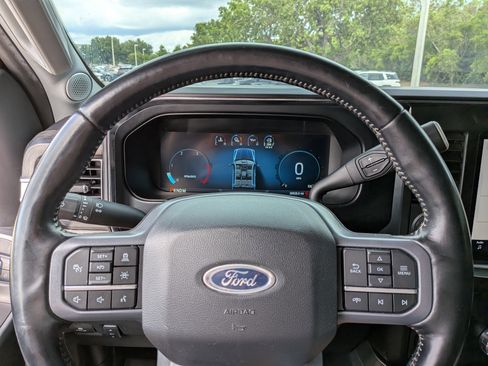 Used 2023 Ford F250 Lariat w/ Lariat Ultimate Package AWD/4WD image 26