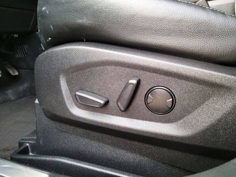 Used 2024 Ford Edge Titanium image 17