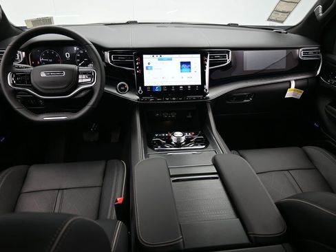 Used 2024 Jeep Grand Wagoneer Series II w/ Quick Order Packagew 28T image 43