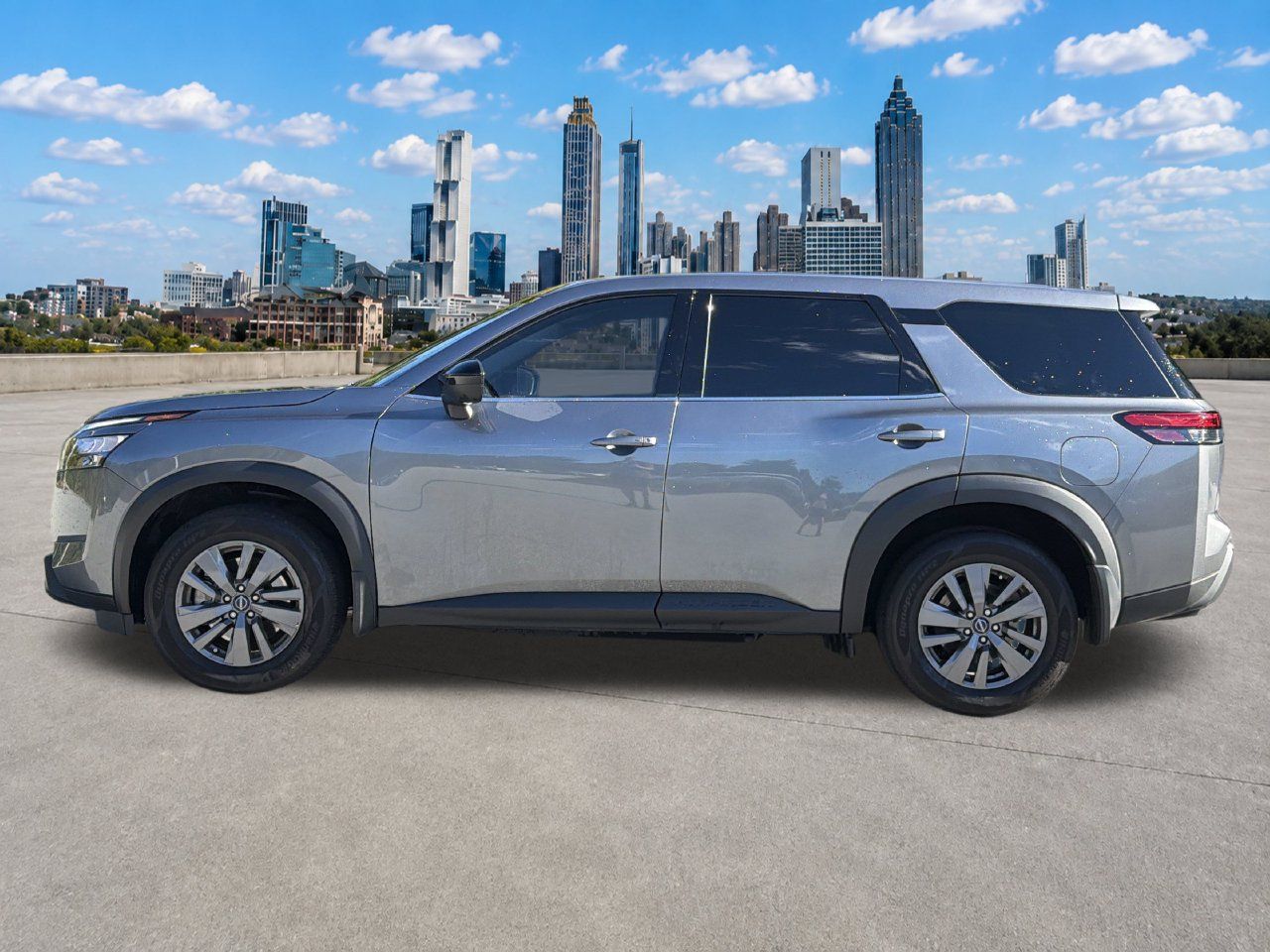 Certified 2025 Nissan Pathfinder S FWD image 21